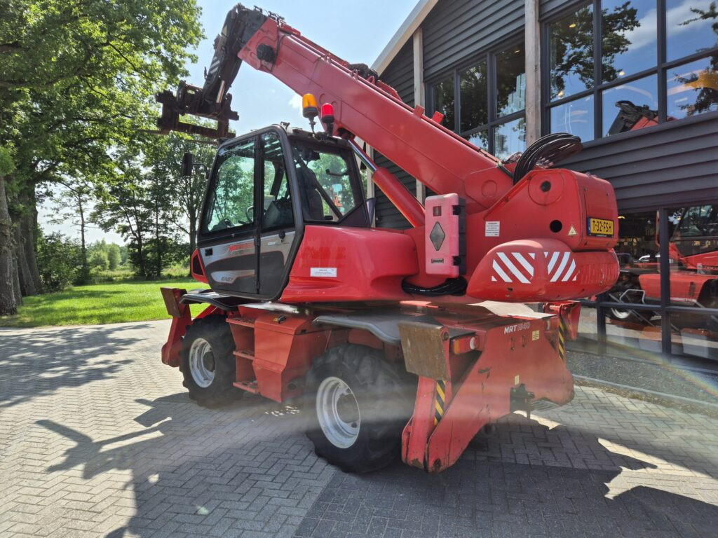 MANITOU MRT 1840 easy - Телескопический погрузчик: фото 4 MANITOU MRT 1840 easy - Телескопический погрузчик: фото 4