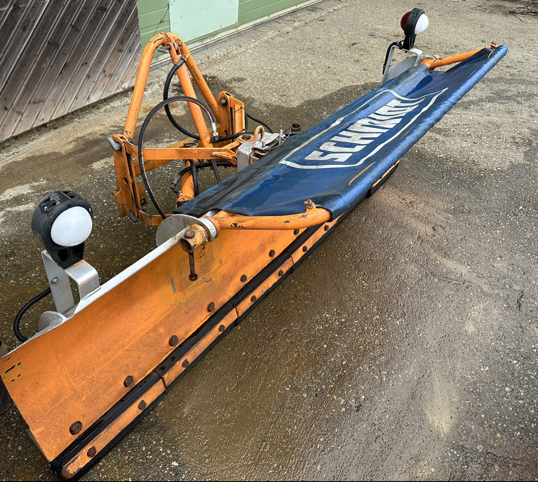 Unimog Schneepflug - Schneeschild Schmidt Micro - Отвал для снега: фото 1 Unimog Schneepflug - Schneeschild Schmidt Micro - Отвал для снега: фото 1