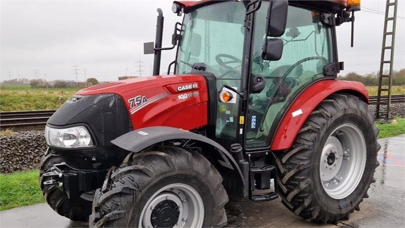 Case IH Farmall 75 A Koblingsfrit vendegear og brede hjul. - Трактор: фото 4 Case IH Farmall 75 A Koblingsfrit vendegear og brede hjul. - Трактор: фото 4