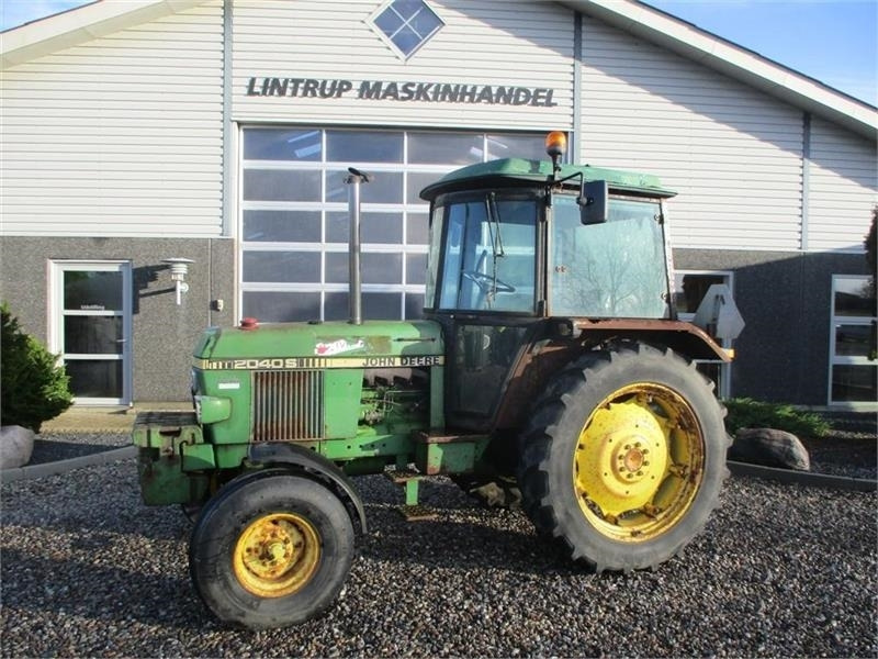 John Deere 2040 S - Трактор: фото 1 John Deere 2040 S - Трактор: фото 1
