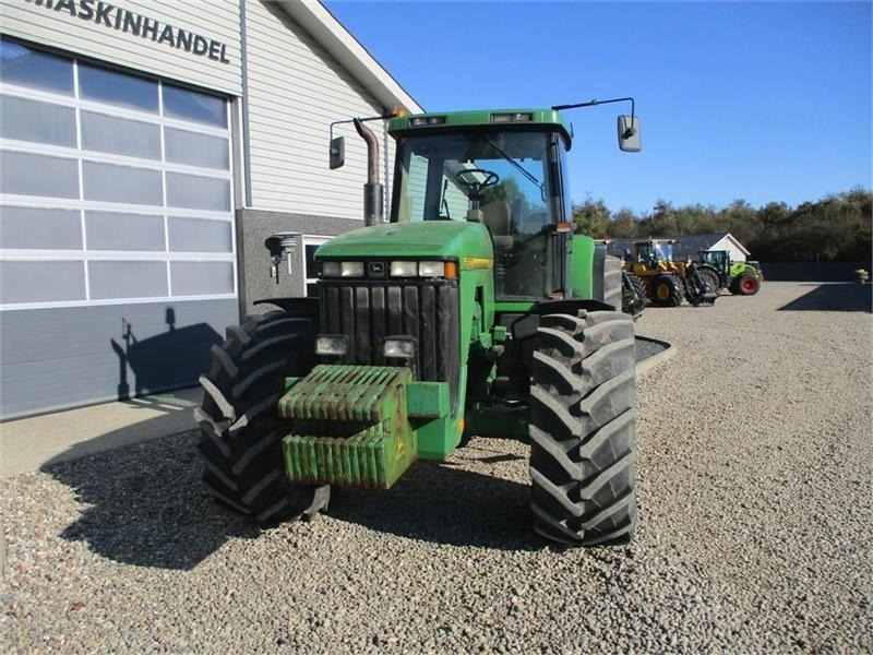 Трактор John Deere 8300 Pæn regulær traktor med rigtig gode dæk på.: фото 8