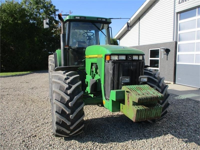 Трактор John Deere 8300 Pæn regulær traktor med rigtig gode dæk på.: фото 18