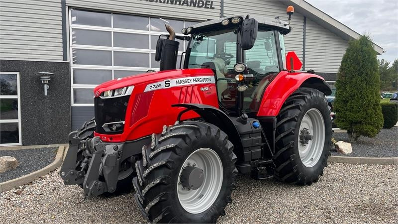 Massey Ferguson 7726 S DynaVT Med frontlift - Трактор: фото 2 Massey Ferguson 7726 S DynaVT Med frontlift - Трактор: фото 2