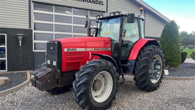 Massey Ferguson 8140 Dyna Shift - Трактор: фото 2 Massey Ferguson 8140 Dyna Shift - Трактор: фото 2