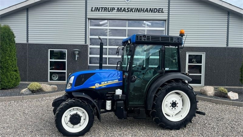 New Holland T4.80 F SuperSteear med aircondition og koblingsfr - Трактор: фото 1 New Holland T4.80 F SuperSteear med aircondition og koblingsfr - Трактор: фото 1