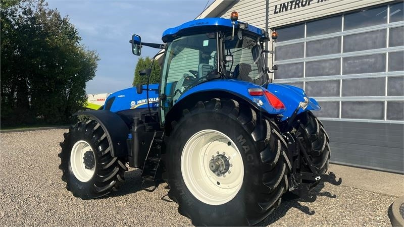 New Holland T7.270 AutoCommand med frontlift - Трактор: фото 3 New Holland T7.270 AutoCommand med frontlift - Трактор: фото 3