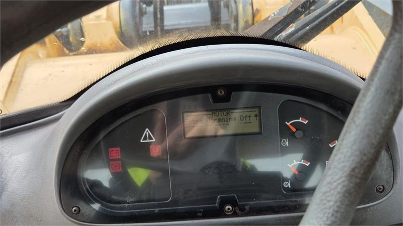 Volvo 330D med skovl - Колёсный погрузчик: фото 5 Volvo 330D med skovl - Колёсный погрузчик: фото 5