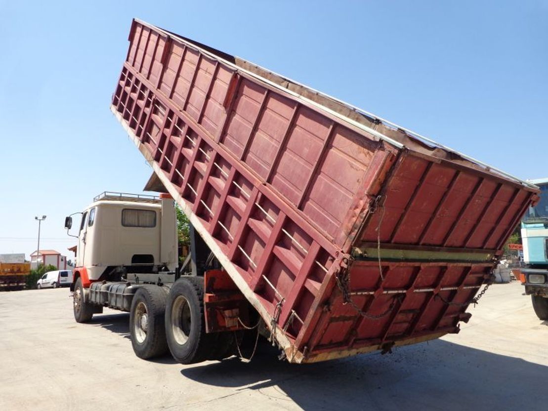 Volvo F 89 VOLVO F89 (6X2) KIPPER  - Самосвал: фото 4 Volvo F 89 VOLVO F89 (6X2) KIPPER  - Самосвал: фото 4
