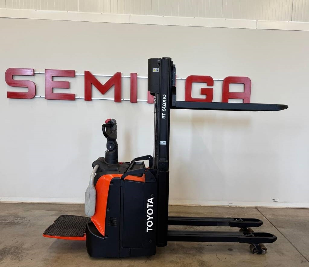 Toyota 10918 SPE120L - Штабелер: фото 4 Toyota 10918 SPE120L - Штабелер: фото 4