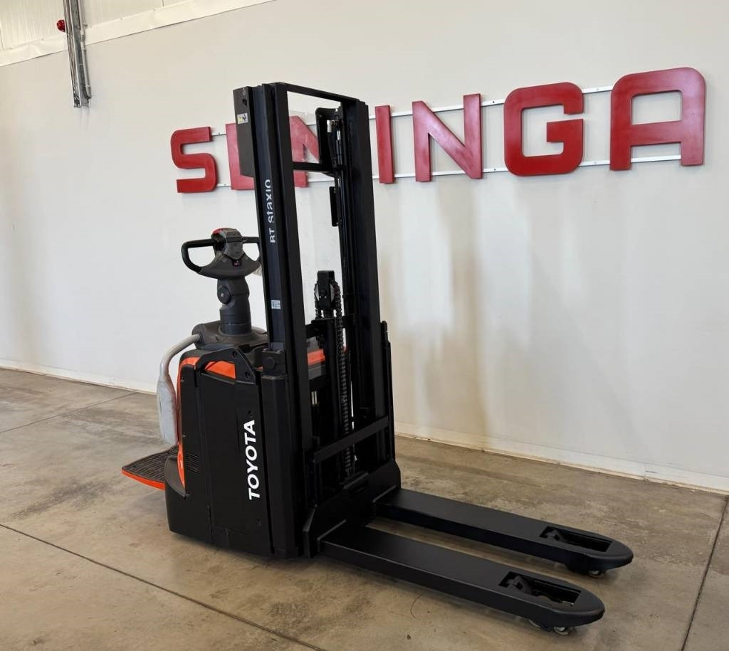 Toyota 10918 SPE120L - Штабелер: фото 3 Toyota 10918 SPE120L - Штабелер: фото 3