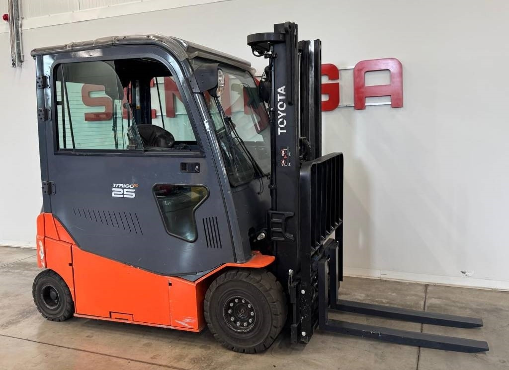 Toyota 10939 - 8FBMT25 - Электропогрузчик: фото 1 Toyota 10939 - 8FBMT25 - Электропогрузчик: фото 1