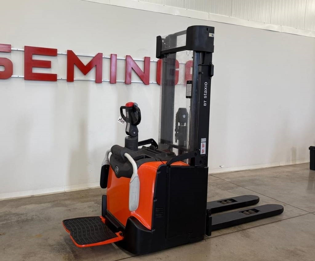 Toyota 11009 - SPE160L - Штабелер: фото 1 Toyota 11009 - SPE160L - Штабелер: фото 1