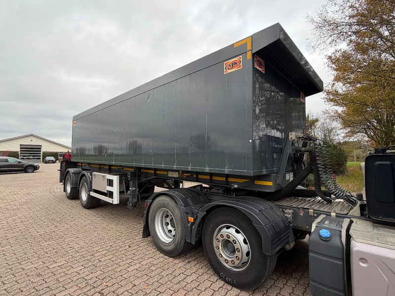 AJK KRAANTRAILER MET RADIO REMOTE VOOR ZAND!! - Самосвальный полуприцеп: фото 5 AJK KRAANTRAILER MET RADIO REMOTE VOOR ZAND!! - Самосвальный полуприцеп: фото 5