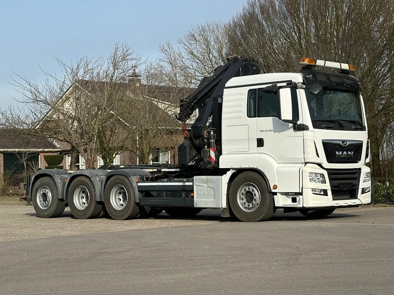 MAN TGS 35.500 8x4!!TRIPLE!!HMF 32TM/FLYJIB/HOOKLIFT!!EURO6!! ROOF/DACH/CONSTRUCTION!!203tkm!! TOP!! - Крюковой мультилифт, Автоманипулятор: фото 2 MAN TGS 35.500 8x4!!TRIPLE!!HMF 32TM/FLYJIB/HOOKLIFT!!EURO6!! ROOF/DACH/CONSTRUCTION!!203tkm!! TOP!! - Крюковой мультилифт, Автоманипулятор: фото 2
