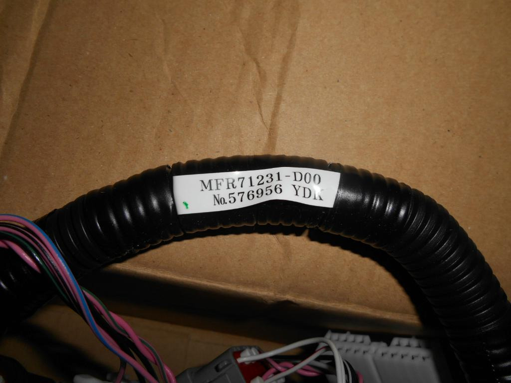 Case MFR71231 - MFR71230 - Кабели/ Провода для Строительной техники: фото 5 Case MFR71231 - MFR71230 - Кабели/ Провода для Строительной техники: фото 5