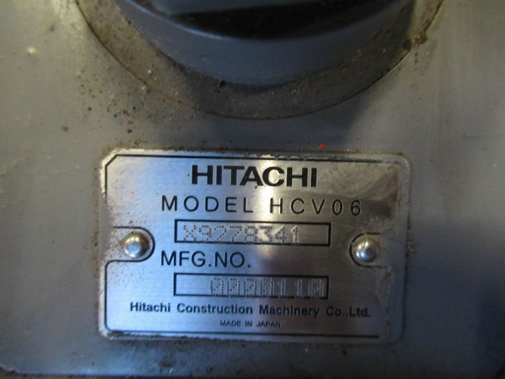 Hitachi X9278341 - Гидравлический клапан для Строительной техники: фото 1 Hitachi X9278341 - Гидравлический клапан для Строительной техники: фото 1