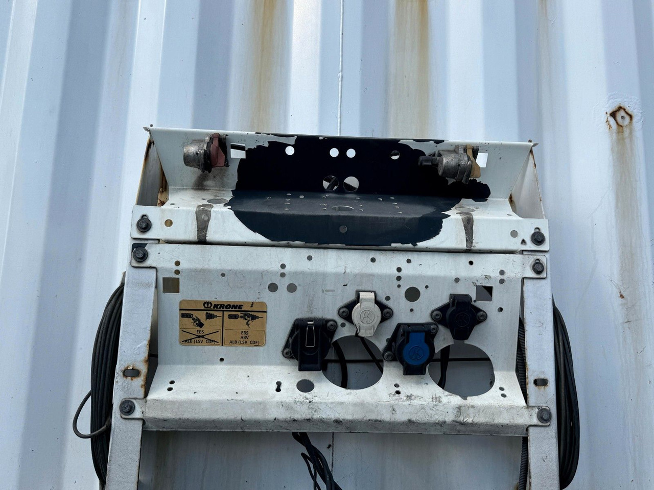 Krone SD - Тентованный полуприцеп: фото 2 Krone SD - Тентованный полуприцеп: фото 2