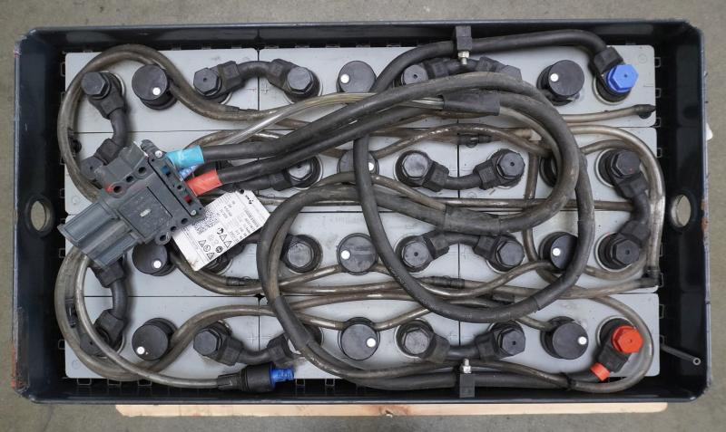 AIM 24 Volt 4 PzS 500 Ah - Аккумулятор: фото 3 AIM 24 Volt 4 PzS 500 Ah - Аккумулятор: фото 3
