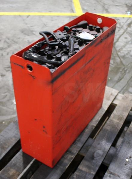 GRUMA 24 Volt 2 PzV 200 Ah - Аккумулятор для Погрузочно-разгрузочной техники: фото 2 GRUMA 24 Volt 2 PzV 200 Ah - Аккумулятор для Погрузочно-разгрузочной техники: фото 2