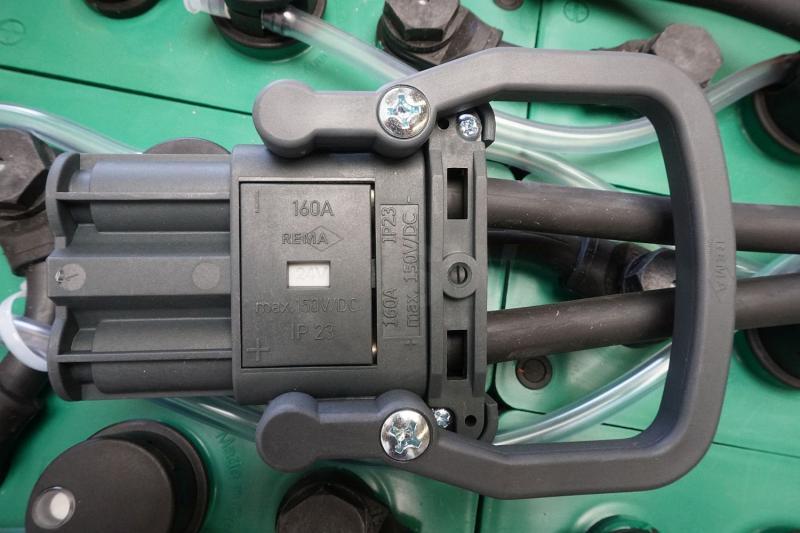 GRUMA 24 Volt 4 PzS 500 Ah - Аккумулятор: фото 4 GRUMA 24 Volt 4 PzS 500 Ah - Аккумулятор: фото 4