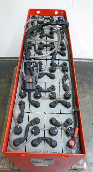 GRUMA 48 Volt 4 PzS 620 Ah - Аккумулятор: фото 3 GRUMA 48 Volt 4 PzS 620 Ah - Аккумулятор: фото 3