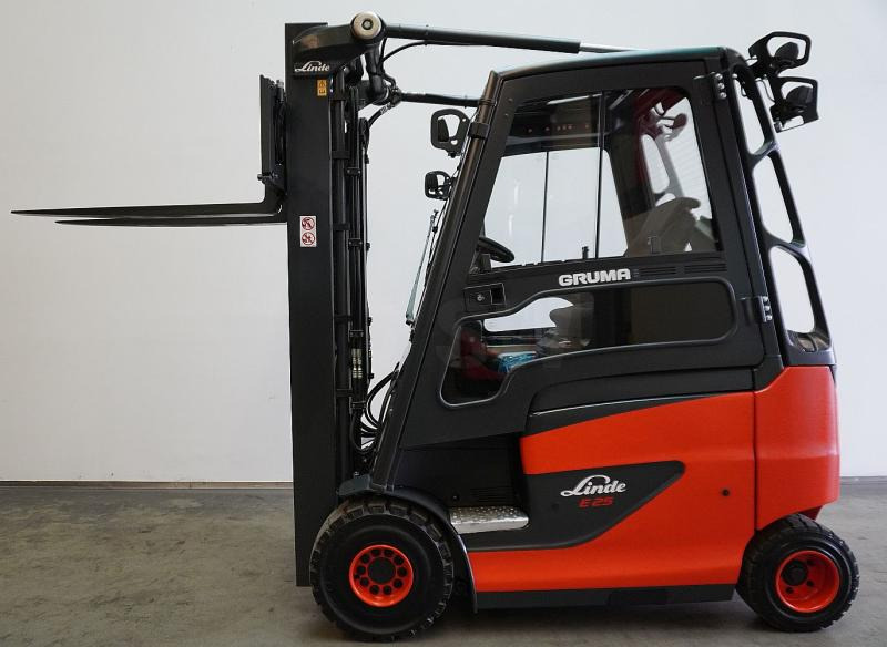 Linde E 25/600 H 387 - Электропогрузчик: фото 4 Linde E 25/600 H 387 - Электропогрузчик: фото 4