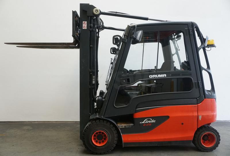 Linde E 25 L 387 - Электропогрузчик: фото 4 Linde E 25 L 387 - Электропогрузчик: фото 4