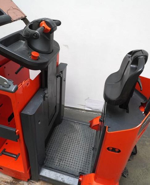 Linde P 30 C 1190 - Складской тягач: фото 2 Linde P 30 C 1190 - Складской тягач: фото 2