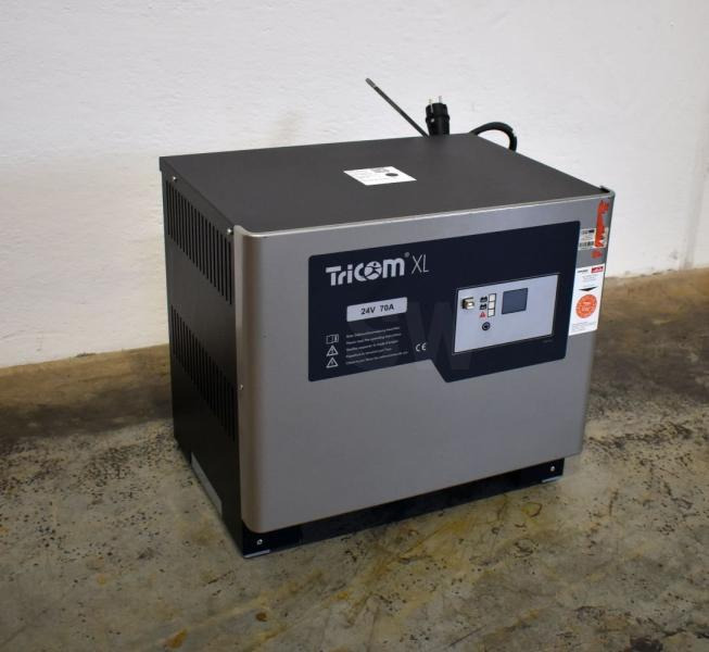 TRICOM TriCOM XL E 24V / 70A - Аккумулятор: фото 1 TRICOM TriCOM XL E 24V / 70A - Аккумулятор: фото 1