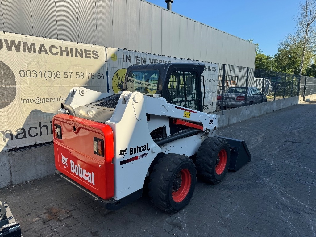Bobcat S630 - Мини-погрузчик с бортовым поворотом: фото 3 Bobcat S630 - Мини-погрузчик с бортовым поворотом: фото 3