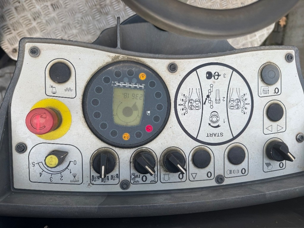 Дорожный каток Bomag BW 125 AD-5: фото 8