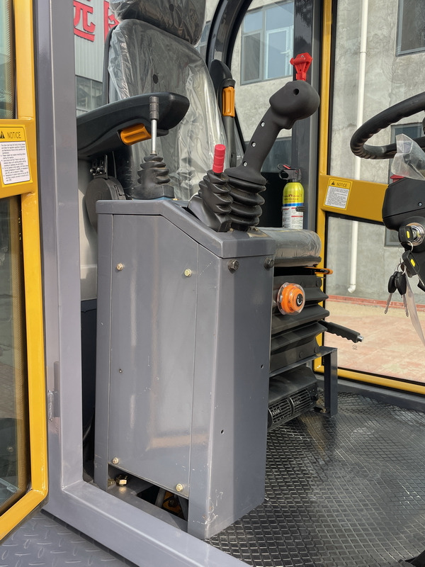 Qingdao Promising CE Telescopic Loader ZL15 - Телескопический фронтальный погрузчик: фото 3 Qingdao Promising CE Telescopic Loader ZL15 - Телескопический фронтальный погрузчик: фото 3