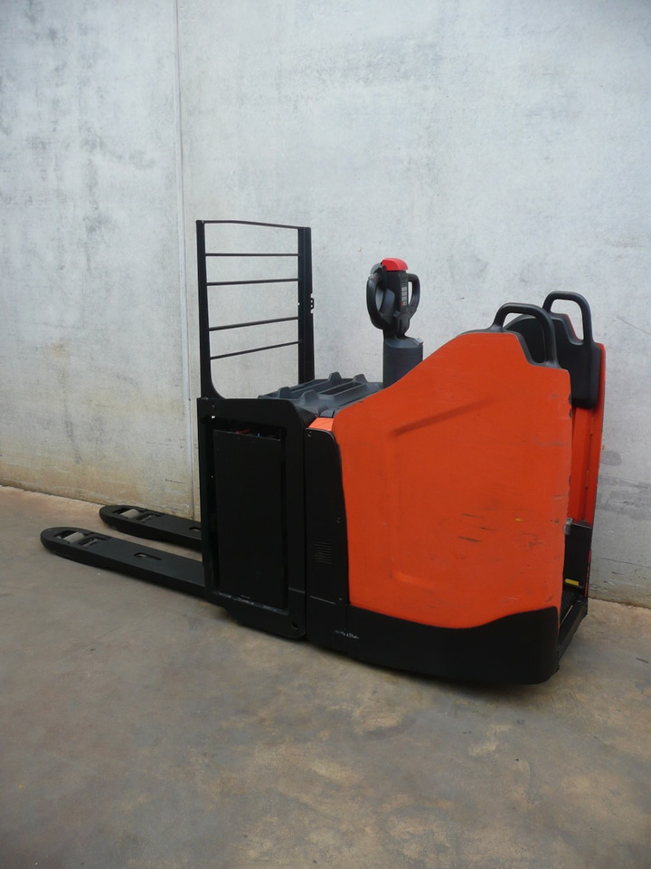 BT LPE 220 - Тележка: фото 1 BT LPE 220 - Тележка: фото 1