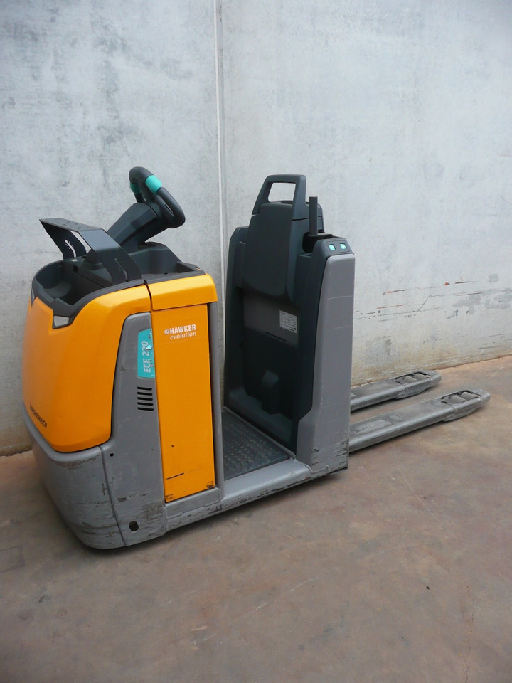 Jungheinrich ECE 220 1250x540mm - Сборщик заказов: фото 3 Jungheinrich ECE 220 1250x540mm - Сборщик заказов: фото 3