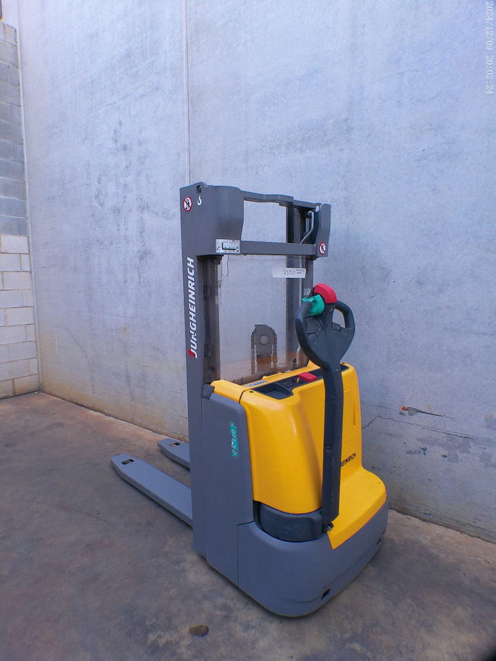 Jungheinrich EJC 110 250 ZZ - Штабелер: фото 1 Jungheinrich EJC 110 250 ZZ - Штабелер: фото 1