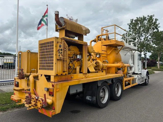 Freightliner 3 AXLE RIGID BODY chassis cabine - Грузовик-шасси: фото 4 Freightliner 3 AXLE RIGID BODY chassis cabine - Грузовик-шасси: фото 4