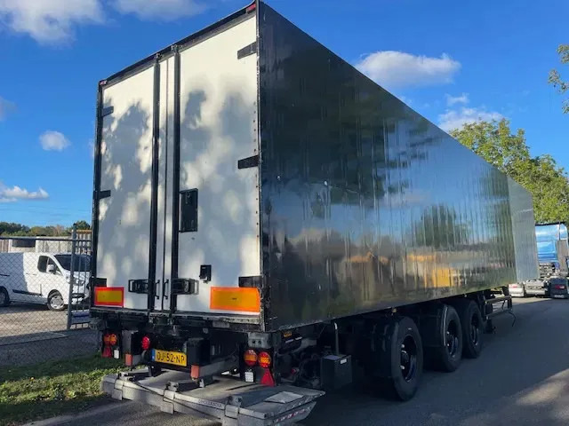 Van Eck UT-3B Steering axle 260 cm insteek Frigo carrier vector UT-3B H= 260 W= 250cm - Полуприцеп-рефрижератор: фото 4 Van Eck UT-3B Steering axle 260 cm insteek Frigo carrier vector UT-3B H= 260 W= 250cm - Полуприцеп-рефрижератор: фото 4