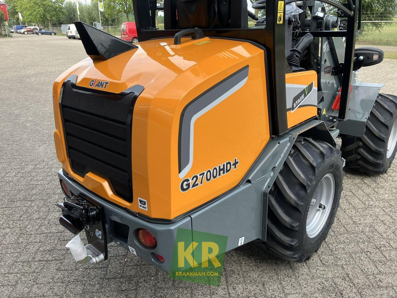 G2700 HD+ Giant - Компактный фронтальный погрузчик: фото 5 G2700 HD+ Giant - Компактный фронтальный погрузчик: фото 5