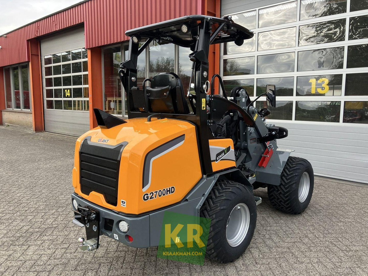 G2700 HD Giant - Компактный фронтальный погрузчик: фото 4 G2700 HD Giant - Компактный фронтальный погрузчик: фото 4