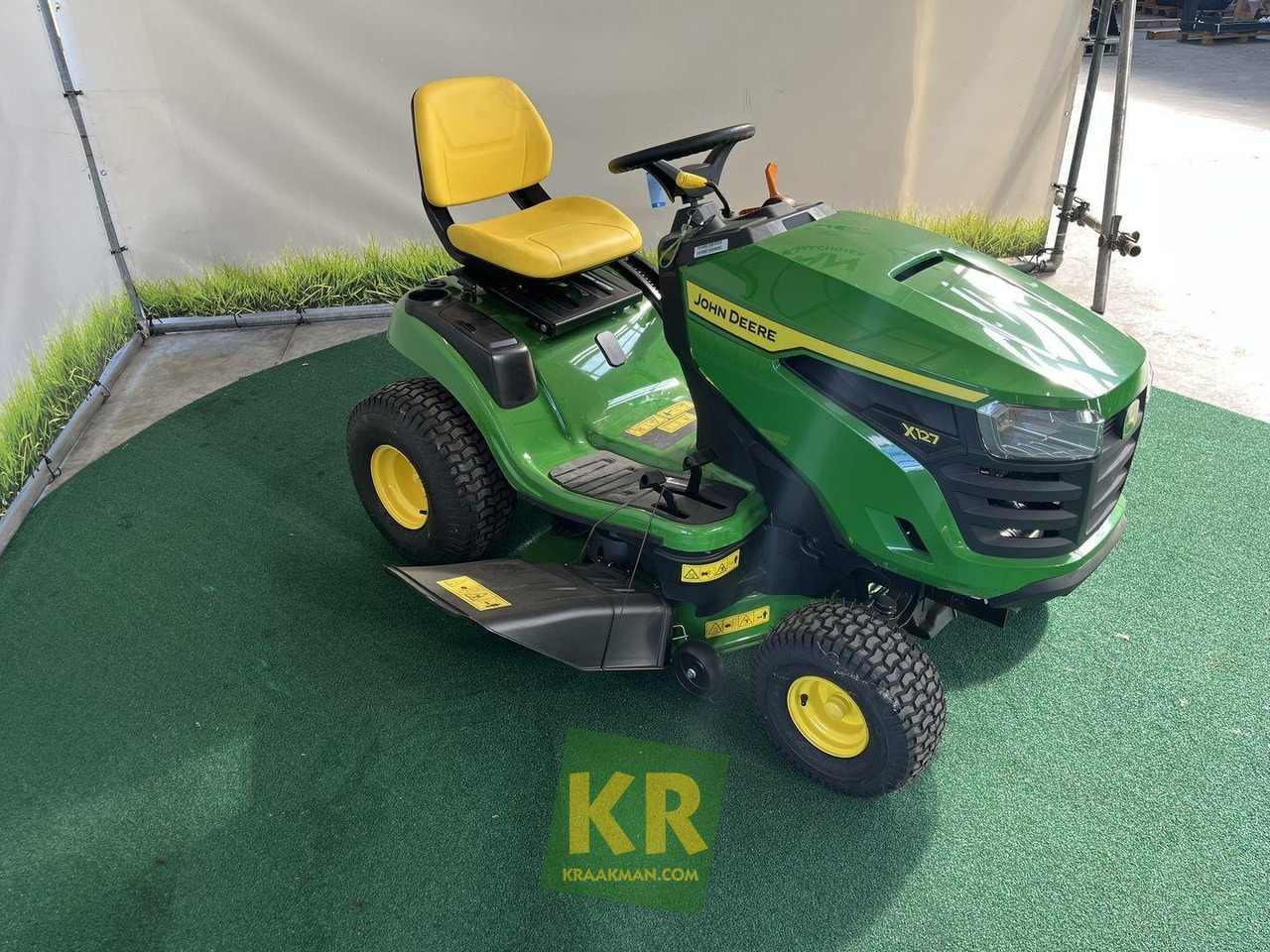 John Deere X127 - Газонокосилка: фото 2 John Deere X127 - Газонокосилка: фото 2