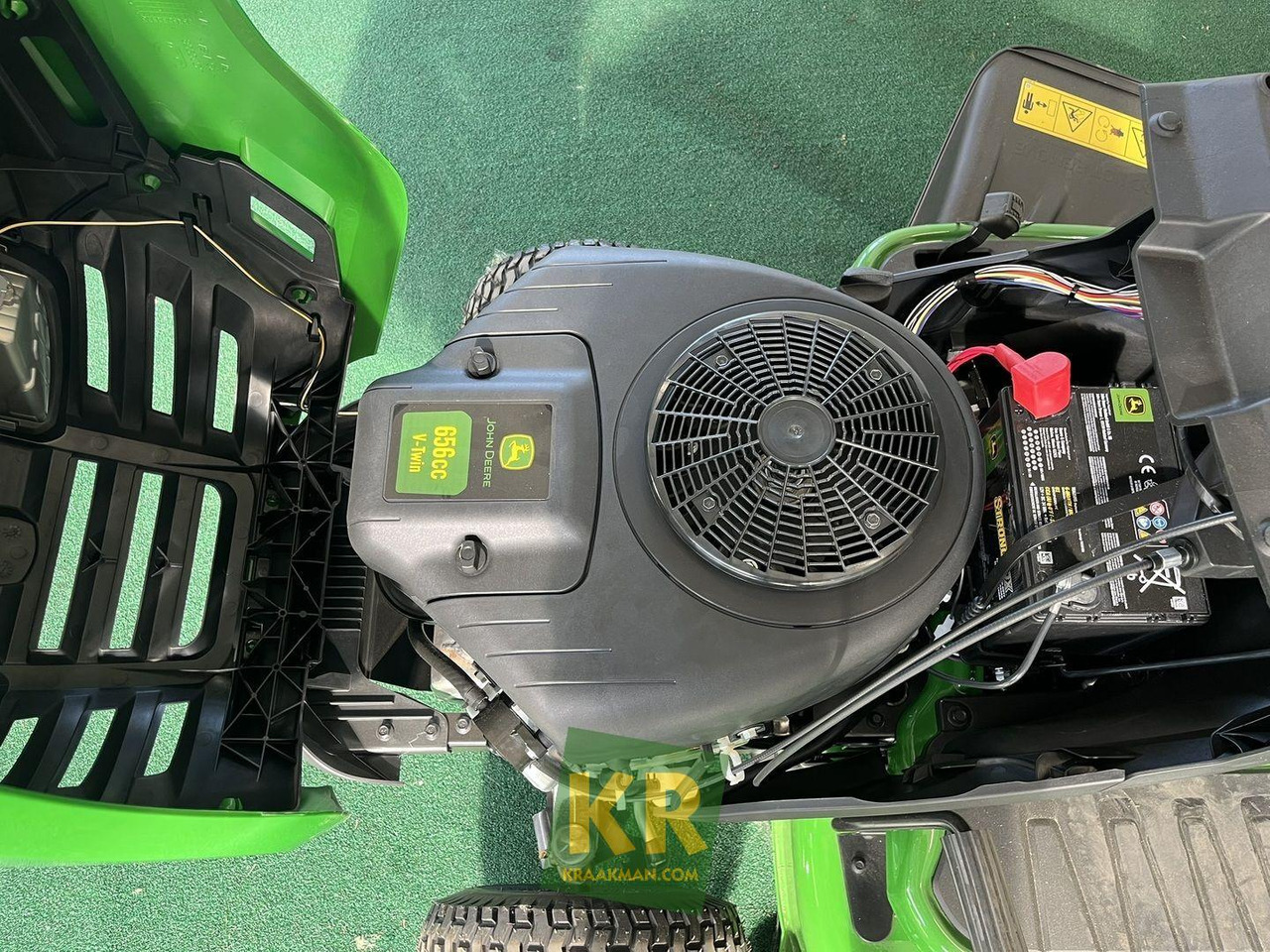 John Deere X127 - Газонокосилка: фото 5 John Deere X127 - Газонокосилка: фото 5