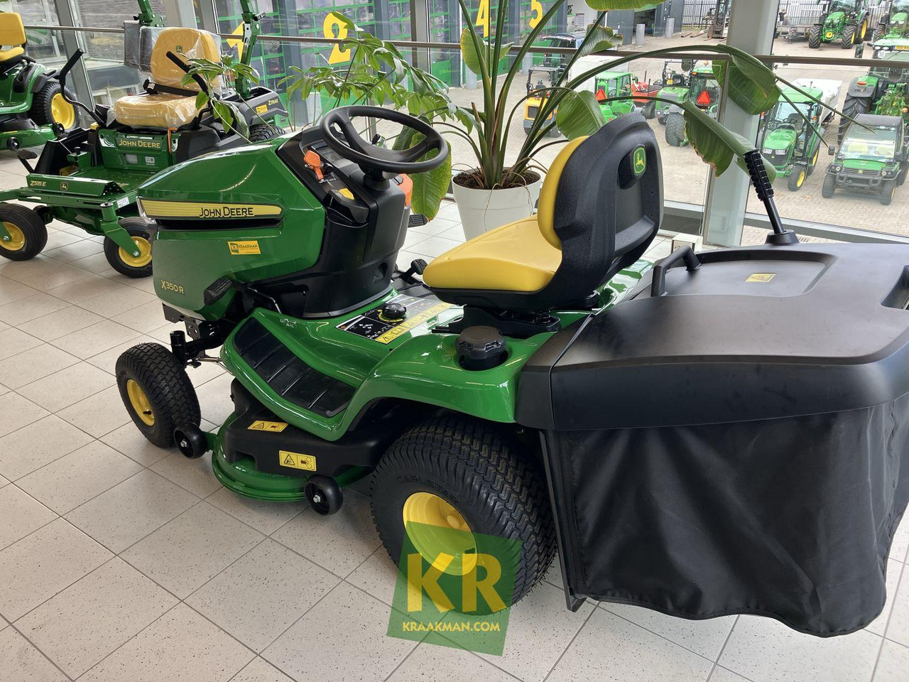 X350R John Deere - Газонокосилка: фото 2 X350R John Deere - Газонокосилка: фото 2