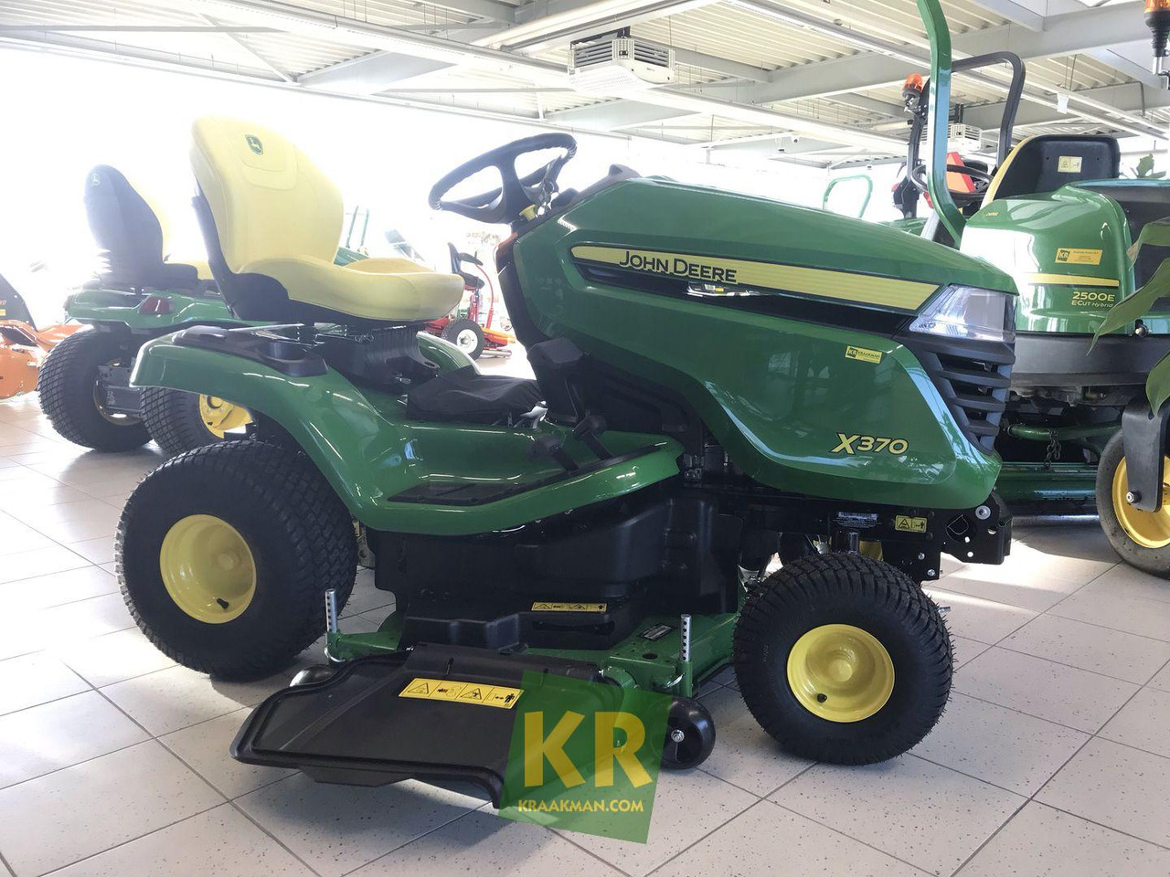 X370 John Deere - Газонокосилка: фото 4 X370 John Deere - Газонокосилка: фото 4