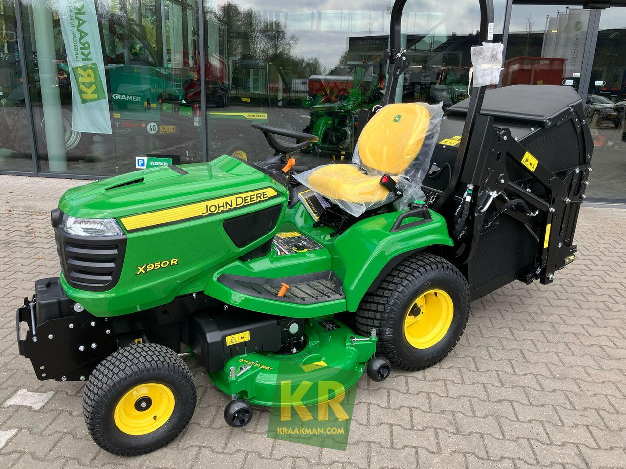X950R John Deere - Газонокосилка: фото 1 X950R John Deere - Газонокосилка: фото 1