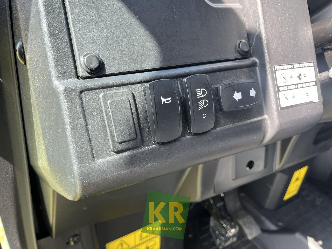 XUV875M John Deere - Квадроцикл: фото 3 XUV875M John Deere - Квадроцикл: фото 3