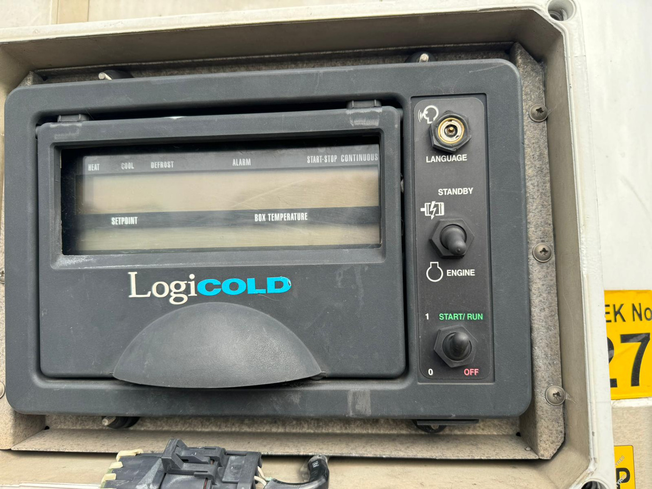 Gray and Adams 2012 Vector 1950MT – PR2905 - Полуприцеп-рефрижератор: фото 4 Gray and Adams 2012 Vector 1950MT – PR2905 - Полуприцеп-рефрижератор: фото 4