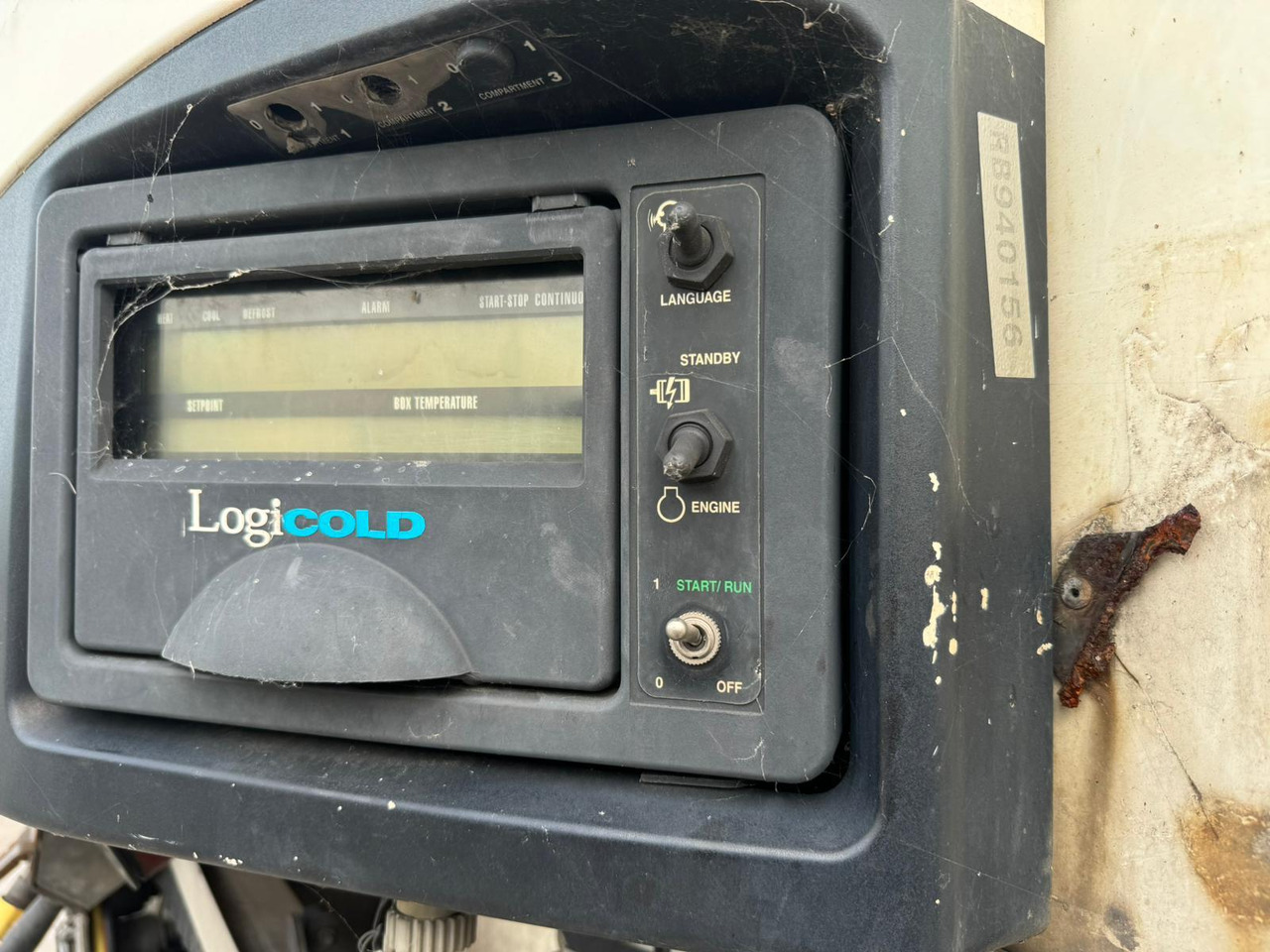 Полуприцеп-рефрижератор Schmitz Cargobull 2009 Vector 1850 MT: фото 8 Полуприцеп-рефрижератор Schmitz Cargobull 2009 Vector 1850 MT: фото 8