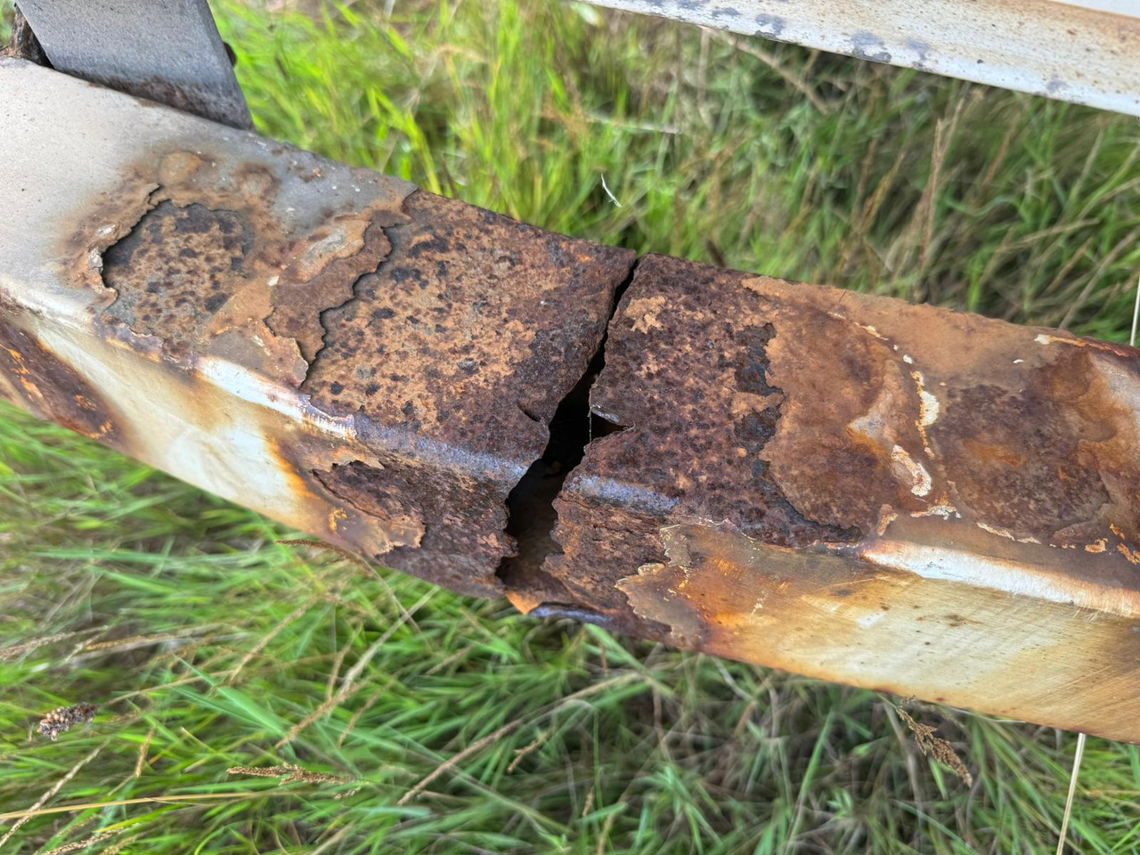 Полуприцеп-рефрижератор Schmitz Cargobull 2009 Vector 1850 MT: фото 18 Полуприцеп-рефрижератор Schmitz Cargobull 2009 Vector 1850 MT: фото 18