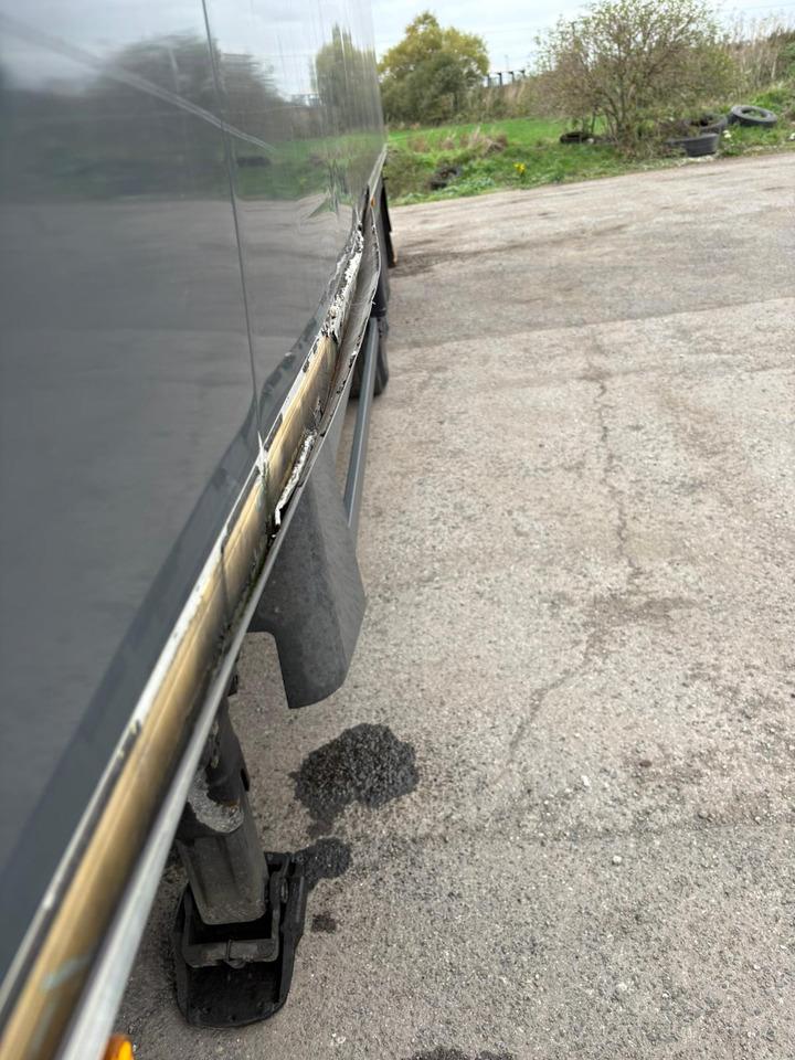 Полуприцеп-рефрижератор Schmitz Cargobull 2012 Vector 1850 – CCF33: фото 11 Полуприцеп-рефрижератор Schmitz Cargobull 2012 Vector 1850 – CCF33: фото 11