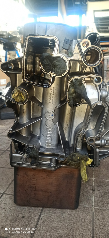 MODUŁ OLEJOWY DAF XF 106 MX11 440 - Масляный фильтр: фото 2 MODUŁ OLEJOWY DAF XF 106 MX11 440 - Масляный фильтр: фото 2